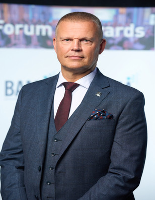 Neil Bolton